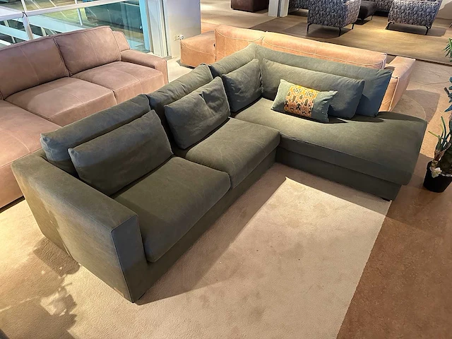 Hoekbank met longchair rechts - afbeelding 2 van  9