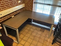 Hoekbureau - afbeelding 2 van  5