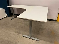 Hoekbureau - afbeelding 1 van  2