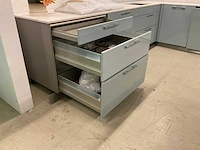 Hoekkeuken met composietsteen werkblad - afbeelding 16 van  27