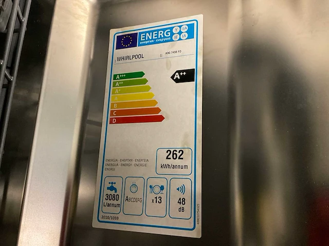 Hoekkeuken met vaatwasser combimagnetron en kookplaat - afbeelding 12 van  13
