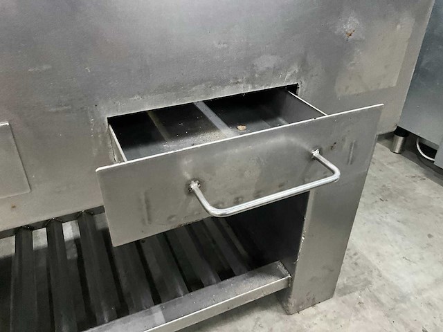 Hoeks metaal - rvs houtskool barbecue - afbeelding 8 van  10