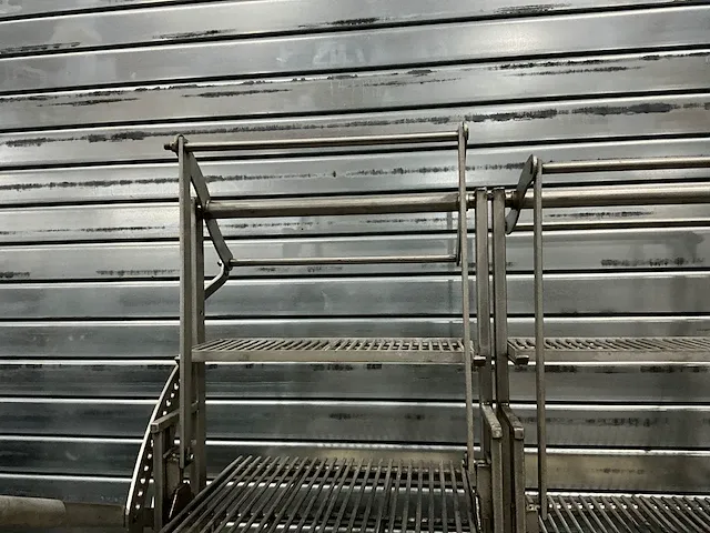 Hoeks metaal houtskoolgrill - afbeelding 9 van  12