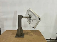 Hoekspiegel met inox steun - afbeelding 3 van  4
