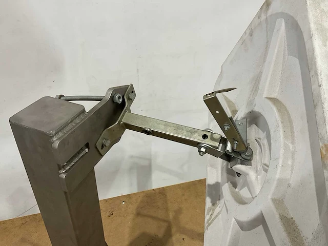 Hoekspiegel met inox steun - afbeelding 4 van  4