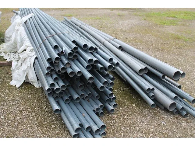 Hoeveelheid drukbuizen omniplast met aangevormde lijmmof. voornamelijk lengte 490cm.pvc-u 63 x 3.0. in 2 bu... - afbeelding 1 van  4