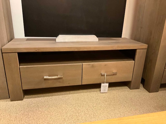 Hoevelaken eiken tv meubel - afbeelding 1 van  6