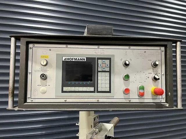 Hofmann - tfs 1245 cnc - tafel- en spilfreesmachine - afbeelding 13 van  15