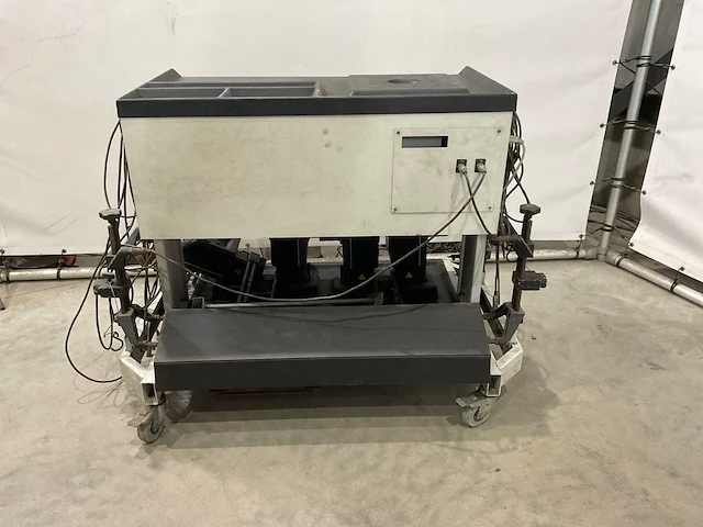 Hofmann dynaliner 330 uitlijnmachine - afbeelding 8 van  13
