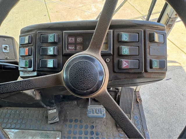 Hofmans 416 zelfrijdende veegmachine - afbeelding 17 van  29