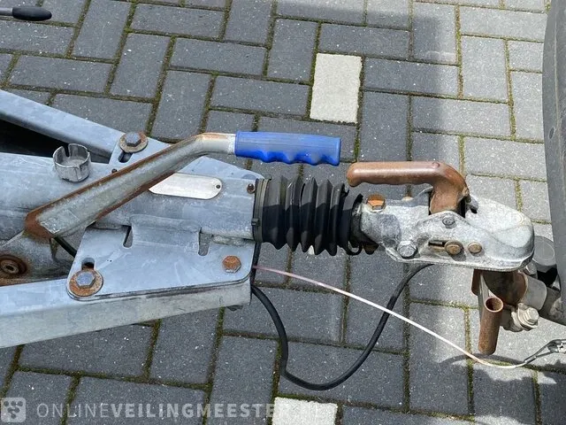 Hoge huifaanhanger hapert - afbeelding 8 van  11