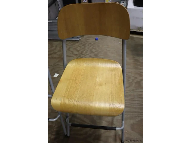 Hoge inklapbare stoelen met voetensteun | 33x38x106cm | 2 stuks - afbeelding 3 van  5