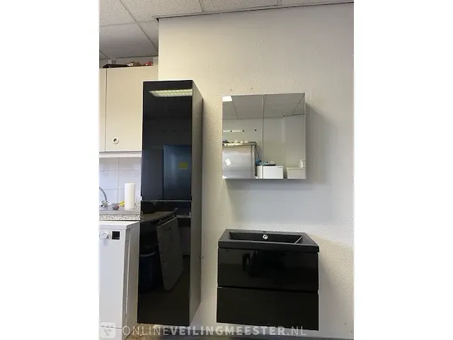 Hoge kast met onderkast en spiegelkast, zwart - afbeelding 1 van  2