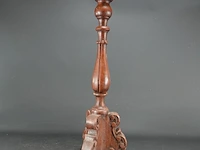 Hoge massief houten kandelaar - afbeelding 2 van  5