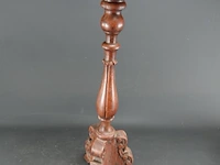 Hoge massief houten kandelaar - afbeelding 3 van  5