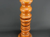 Hoge massief houten kandelaar - afbeelding 3 van  5