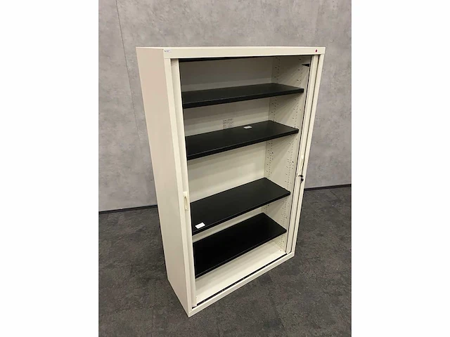 Hoge stalen roldeurkast - afbeelding 9 van  10