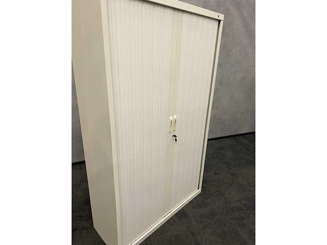 Hoge stalen roldeurkast - afbeelding 8 van  10
