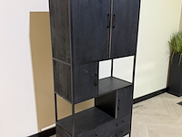 Hoge zwarte kast mangohout richfield, zwart, 2025 - afbeelding 1 van  3