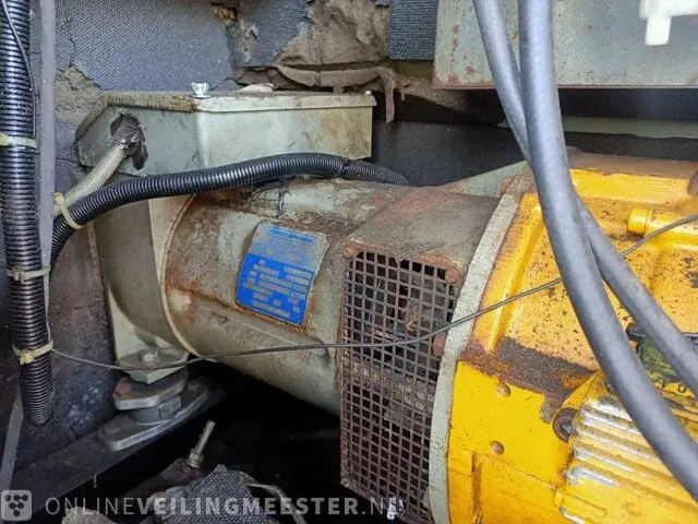 Hogedrukreiniger aanhanger hapert, k200 met generator maka powerpac - afbeelding 24 van  29