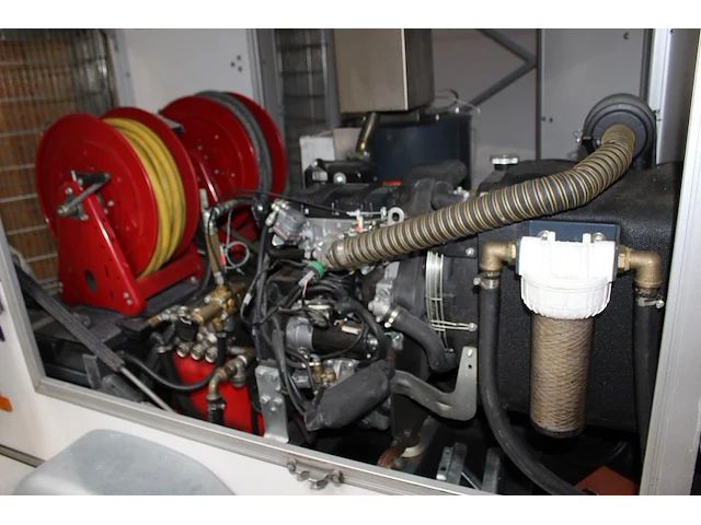Hogedrukreiniger dibo jmb-s 200bar 18 liter 12,5kw op aanhanger hapert met kenteken 91-wj-tr en diverse spu... - afbeelding 2 van  7