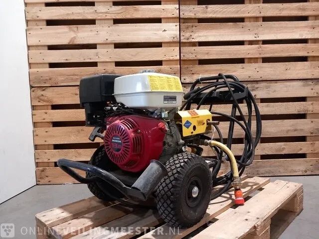 Hogedrukreiniger karcher, hd 1050 b, bouwjaar 2005 - afbeelding 1 van  10