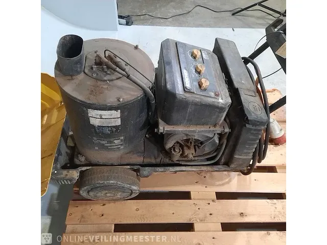 Hogedrukreiniger kärcher, hds 590 c, bouwjaar 1990 - afbeelding 10 van  12