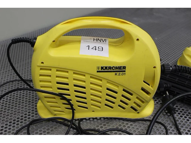 Hogedrukreiniger karcher met diverse hulpstukken. - afbeelding 2 van  2