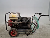 Hogedrukspuit v.v. benzinemotor - afbeelding 1 van  9