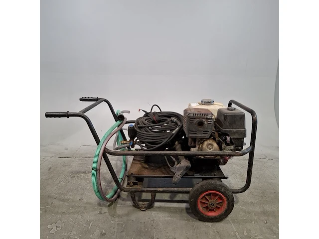 Hogedrukspuit v.v. benzinemotor - afbeelding 2 van  9