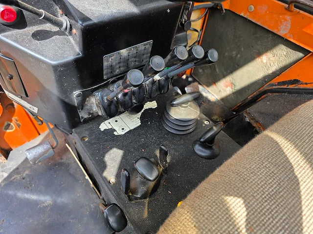 Holder - p70 - 4 cilinder kubota - utility tractor - mini tractor - 1986 - afbeelding 14 van  16
