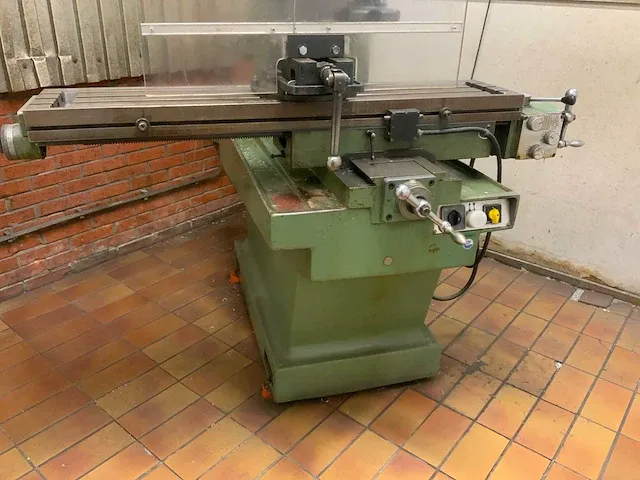 Holke f-11-v freesmachine - afbeelding 8 van  14