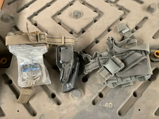 Holster (110x) - afbeelding 2 van  5