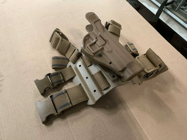 Holster - afbeelding 1 van  4
