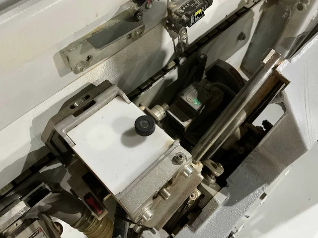 Holz-her - 2007 - uno 1303 - kantaanlijmmachine - afbeelding 6 van  24