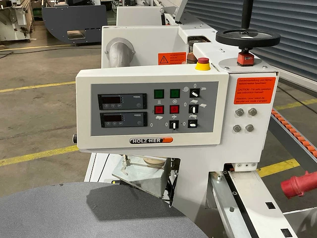 Holz-her - 2009 - uno 1306 - kantaanlijmmachine - afbeelding 10 van  12
