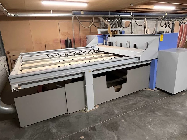 Holzma - 2012 - optimat hpp 230/31/31 - platen opdeelzaagmachine - afbeelding 8 van  13