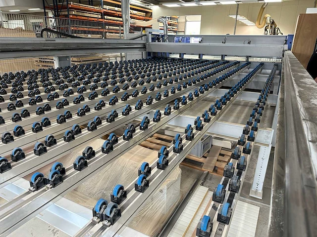 Holzma - 2012 - profi hpp350/43/43/x/new - platen opdeelzaagmachine - afbeelding 16 van  17