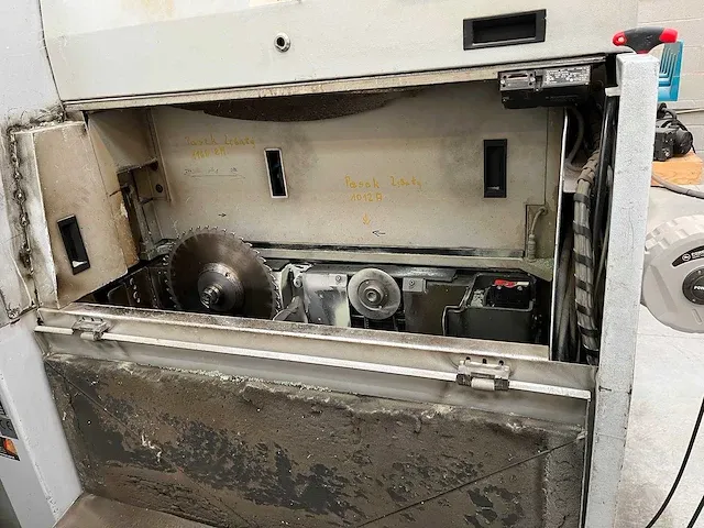 Holzma - hpp11/x/32 - platen opdeelzaagmachine - afbeelding 17 van  32