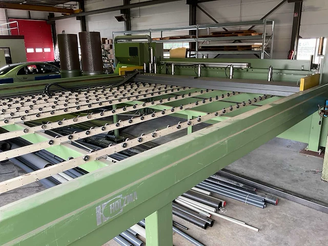 Holzma kpp 81-42 platen opdeelzaagmachine - afbeelding 10 van  16