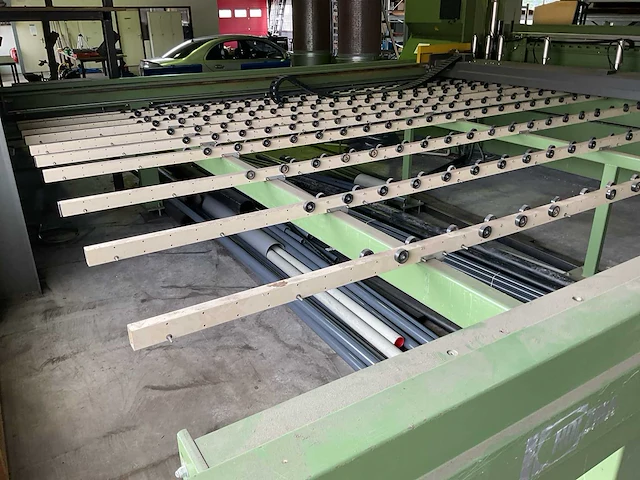 Holzma kpp 81-42 platen opdeelzaagmachine - afbeelding 11 van  16
