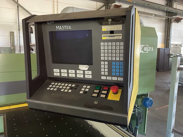 Holzma kpp 81-42 platen opdeelzaagmachine - afbeelding 14 van  16