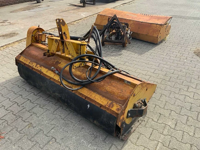 Homburg bermenset ht2 hydrauliek pomp met klepelmaaier en borstel - afbeelding 4 van  18