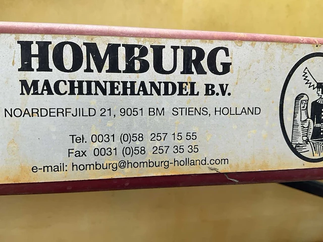 Homburg gedragen veldspuit - afbeelding 5 van  13