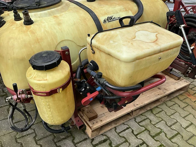 Homburg gedragen veldspuit - afbeelding 12 van  13