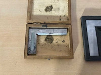 Hommel en wezu winkelhaak (2x) - afbeelding 1 van  2