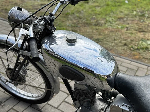 Honda - 125cc - motorfiets - afbeelding 5 van  14