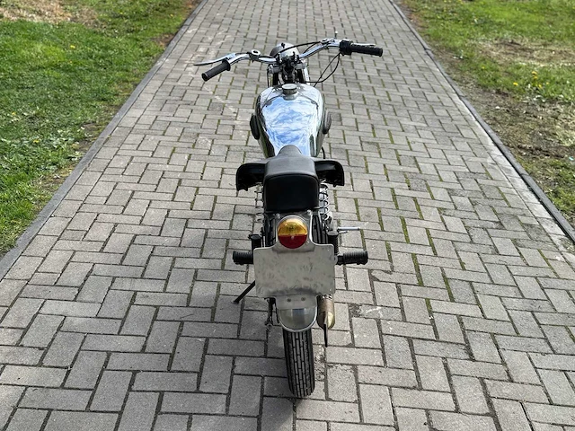 Honda - 125cc - motorfiets - afbeelding 9 van  14