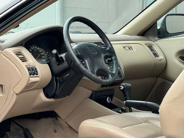 Honda - 2000 - accord coupé - 2.0i - 10-gf-bp - afbeelding 20 van  21