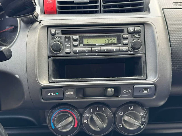 Honda - 2002 - jazz - 1.4 ls - 28-jx-fr - afbeelding 11 van  15